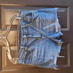Levis Cut off denim shorts